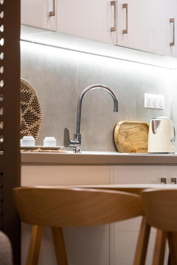 Iris Suites Nikiti מראה חיצוני תמונה