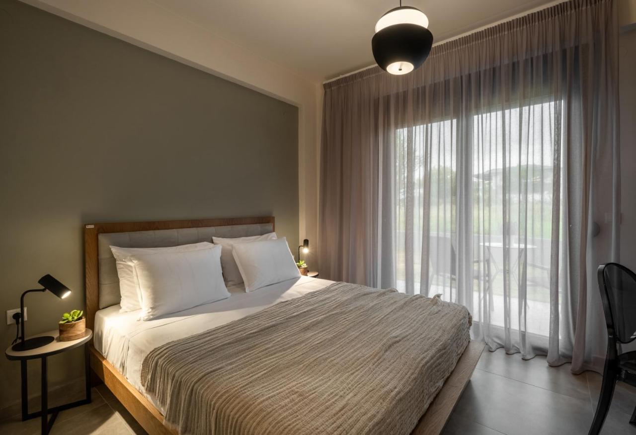 Iris Suites Nikiti מראה חיצוני תמונה